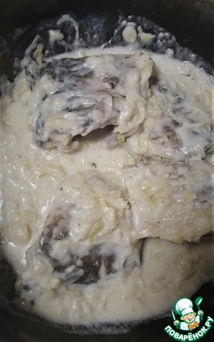 Карась, тушенный с яблоками Карась, тушенный с яблоками