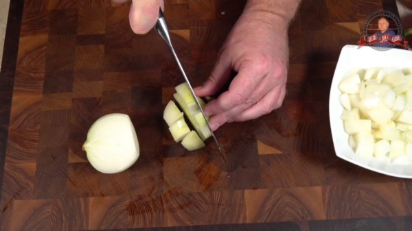 Мясо в соевом соусе в казане с болгарским перцем по-русски. 