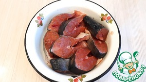 Пряная горбуша под голландским соусом