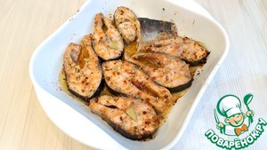 Пряная горбуша под голландским соусом