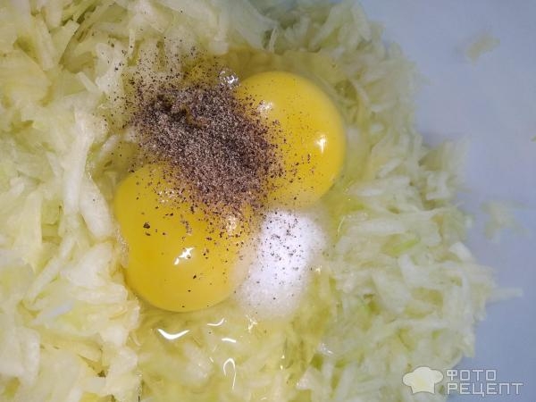 Рецепт: Безглютеновые кабачковые оладьи - для малышей и взрослых)