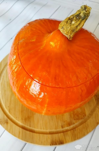 Рецепт: Фаршированная тыква - "Горшочек", вари! Самая "правильная" рисовая каша с изюмом, медом и корицей.