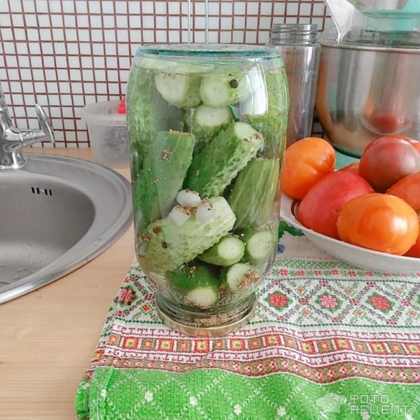 Рецепт: Маринованные огурчики - Хрустящие, с зёрнами горчицы.