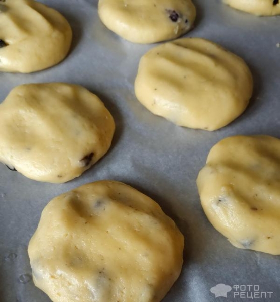 Рецепт: Печенье с изюмом - самое вкусное и простое