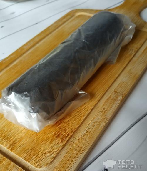 Рецепт: Шоколадное печенье с орехами - из трех ингредиентов, без выпечки. Очень просто и очень быстро.