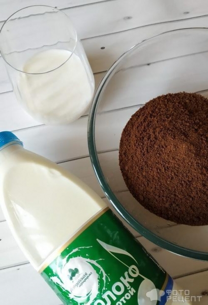 Рецепт: Шоколадное печенье с орехами - из трех ингредиентов, без выпечки. Очень просто и очень быстро.