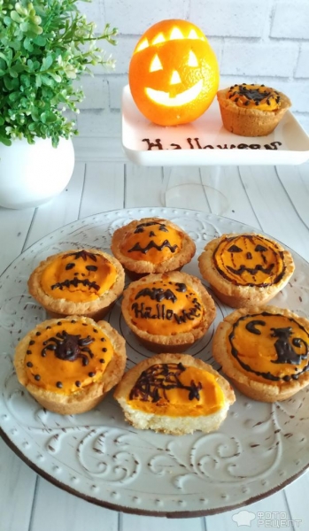 Рецепт: Тарталетки с тыквой. Встречаем Хэллоуин - и шоколадным рисунком