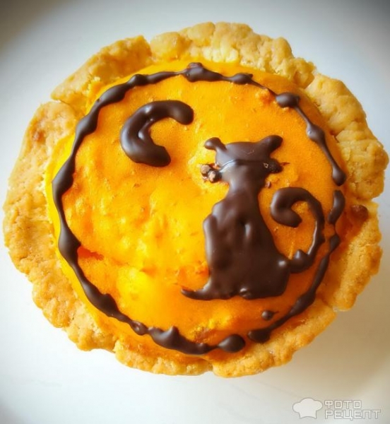 Рецепт: Тарталетки с тыквой. Встречаем Хэллоуин - и шоколадным рисунком