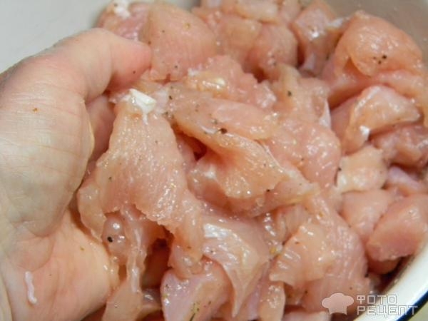 Рецепт: Ветчина из индейки - В ветчиннице из филе грудки индейки