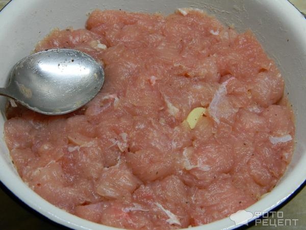 Рецепт: Ветчина из индейки - В ветчиннице из филе грудки индейки