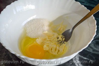 Открытый пирог с вареньем в мультиварке