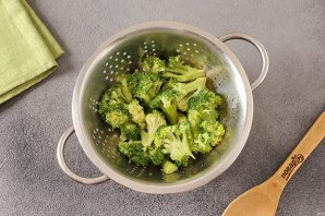 Брокколи в сырном кляре