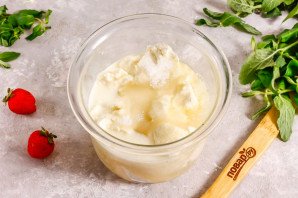 Клубничный чизкейк с творогом без выпечки Клубничный чизкейк с творогом без выпечки