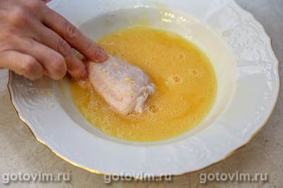 Куриные крылышки, жаренные в кокосовой стружке Куриные крылышки, жаренные в кокосовой стружке