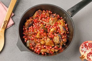 Кролик с гранатом