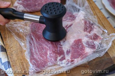 Шницель из свинины в картофельном кляре Шницель из свинины в картофельном кляре