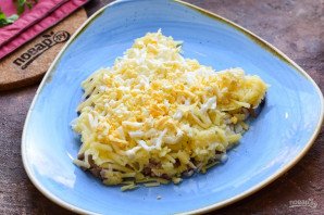 Салат "Селедка под шубой" в виде Тигра на Новый год Салат "Селедка под шубой" в виде Тигра на Новый год