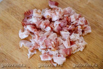 Паштет из фасоли с жареным беконом