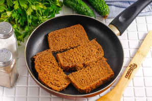 Тосты с селедкой