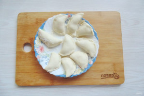 Вареники с замороженной клубникой