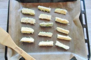 Кабачки в панировочных сухарях в духовке Кабачки в панировочных сухарях в духовке