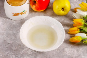 Карамельный торт "Яблоки на снегу"