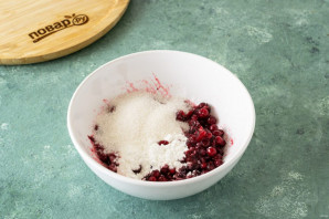 Калитки с брусникой