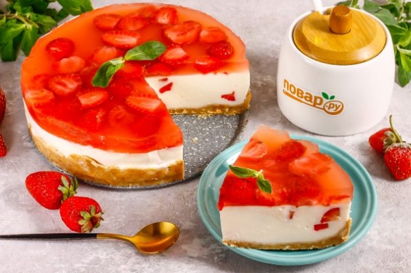 Клубничный чизкейк с творогом без выпечки Клубничный чизкейк с творогом без выпечки