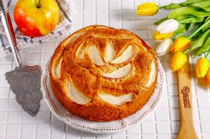 Заливной творожный пирог с яблоками Заливной творожный пирог с яблоками