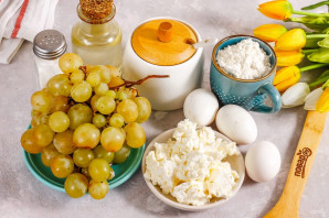 Творожный пирог с виноградом Творожный пирог с виноградом