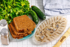 Тосты с селедкой