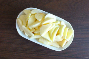 Сахарный пирог с яблоками