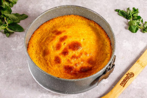 Пирог "Бабка" с малиной