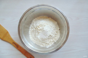 Вареники с замороженной клубникой