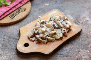 Салат "Селедка под шубой" в виде Тигра на Новый год Салат "Селедка под шубой" в виде Тигра на Новый год