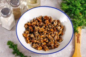 Икра из маринованных опят