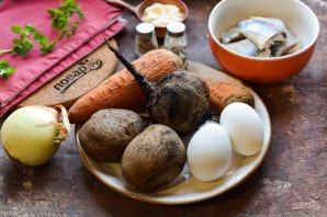 Салат "Селедка под шубой" в виде Тигра на Новый год Салат "Селедка под шубой" в виде Тигра на Новый год