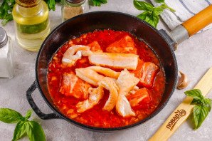 Лосось в томатном соусе Лосось в томатном соусе