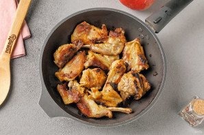 Кролик с гранатом