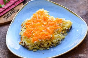 Салат "Селедка под шубой" в виде Тигра на Новый год Салат "Селедка под шубой" в виде Тигра на Новый год