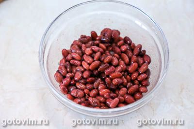 Паштет из фасоли с жареным беконом