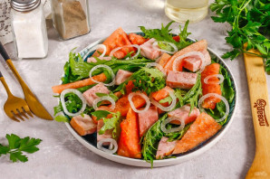 Салат с арбузом и ветчиной Салат с арбузом и ветчиной