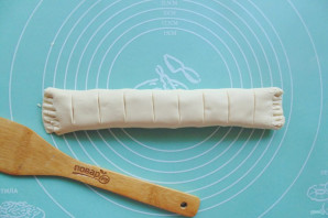 Слоеный рулет с абрикосами