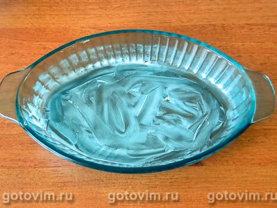 Десерт из запеченных с ромом фруктов