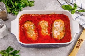 Форель в томатном соусе в духовке