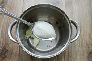 Маринованный лук-порей Маринованный лук-порей