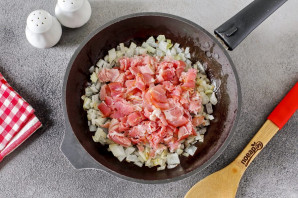 Паста "Карбонара" в томатном соусе