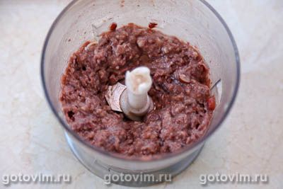 Паштет из фасоли с жареным беконом