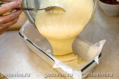 Кекс на кефире с яблочными дольками и карамельной корочкой Кекс на кефире с яблочными дольками и карамельной корочкой