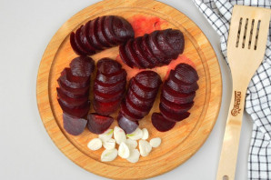 Маринованная свекла с луком